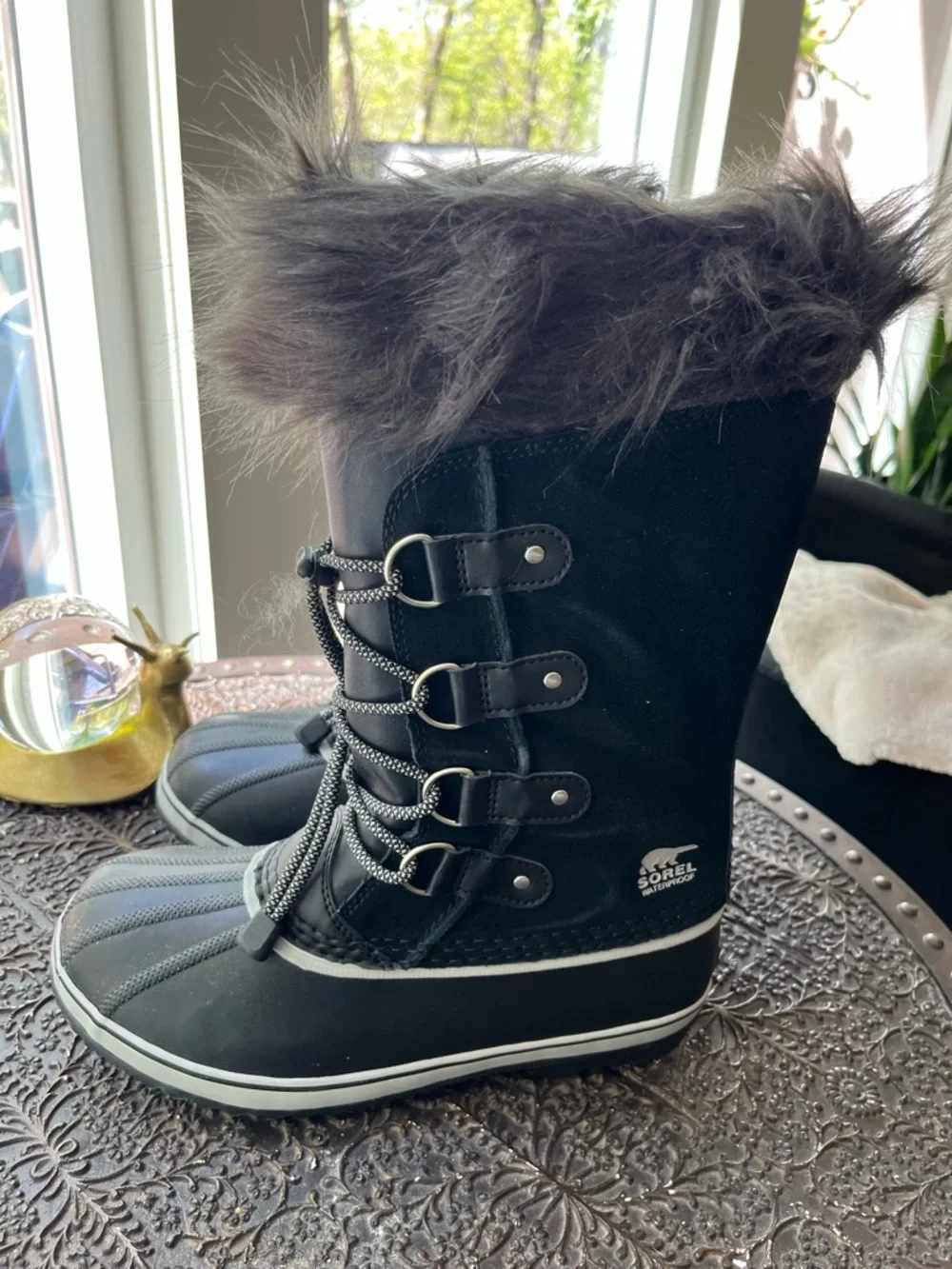 SOREL JOAN OF ARCTIC WATERPROOF BOOTS IN BLACK DOVE 7 Y 8 W 39 EU